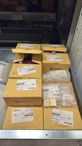 Divider tray 2047- open crankcase ventilation clips