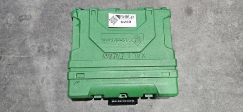 Greenlee 767 Hydraulic Hand Pump / 1/2" - 4" Punch Kit