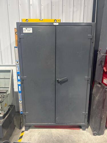 Storage cabinet