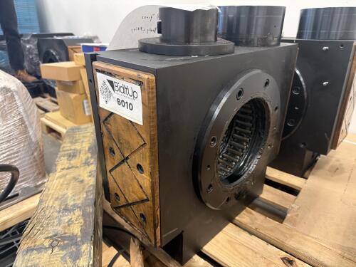 Heavy-Duty Industrial Bearing Housing Assembly with Large Roller Bearing
