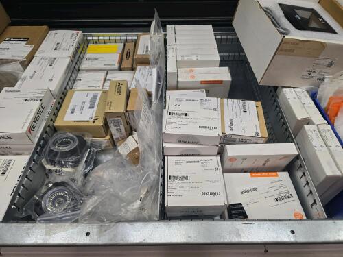Divider of Tray 2012 - Maxcess DST-1 Sensor, Banner Barcode Readers, Misc. Sensors