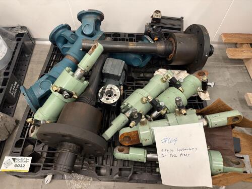 Lot of Hydraulic cylinders / Actuators, & Drive shaft components