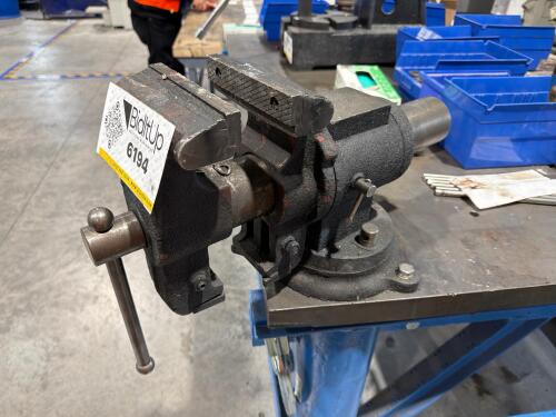 Multi-purpose rotating bench vise