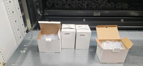 Divider Tray of 1025- (4) Containers of Global Scientific 52JX76 Pipettes