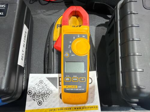 Fluke 325 True RMS Clamp Meter