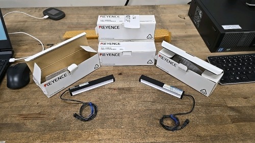 (5) Keyence CA-DBB13 LED Blue Bar Light Strips