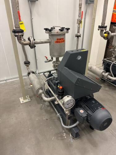 Busch NC 0100 B L03 ZZRX Rotary Screw Vacuum Pump w/ Filter Chambers