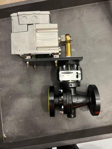 Jordan Valve Sliding Gate Control Valve Assembly with Honeywell Electric Actuator, Flanged Industrial Valve