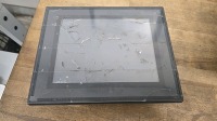 Keyence VT3-V7 Touch Panel Display - 3