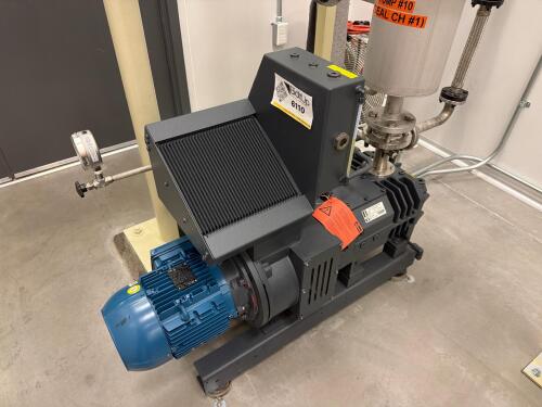Busch NC 0100 B L03 ZZRX Rotary Screw Vacuum Pump w/ Filter Chambers