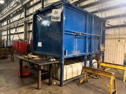 Industrial Die Washer System &ndash; Enclosed Industrial Parts Cleaning Unit w/ Poly Tanks & WEG Pump Motor