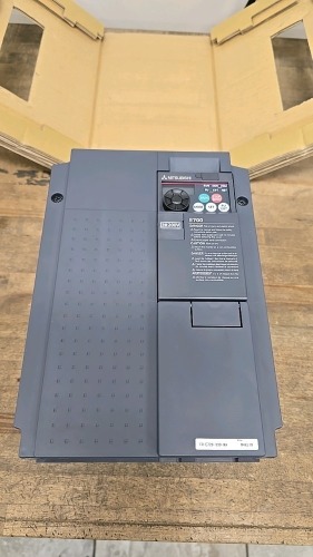 Mitsubishi Electric #FR-E720-330-NA Inverter