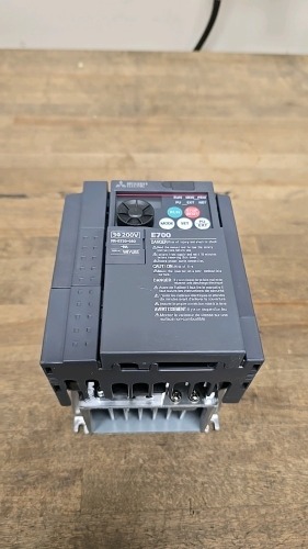 Mitsubishi Electric #FR-E720-080-NA Inverter