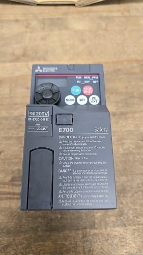 Mitsubishi Electric #FR-E720-008SC-NA Inverter
