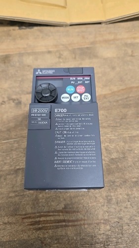 Mitsubishi Electric #FR-E720-008-NA Inverter
