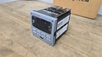 Honeywell UDC2500 Univeral Digital Controller