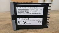 Honeywell UDC2500 Univeral Digital Controller - 3