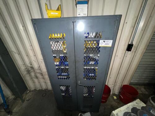 Industrial storage cabinet