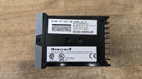 Honeywell UDC2500 Univeral Digital Controller - 3