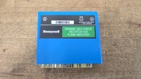 Honeywell #RM7838 C 1004 and #R7847 C 1005 Relay Module Burner Control + Amplifier - 5
