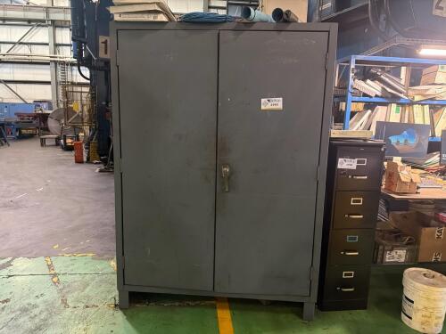 DURHAM Industrial storage cabinet (contents included)