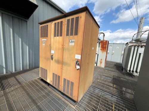Square-D Distribution Panel Breaker Center