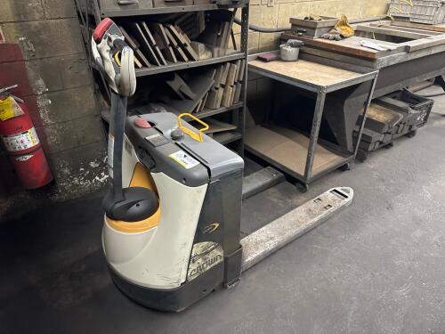 Crown WP3000 Electric Pallet Jack
