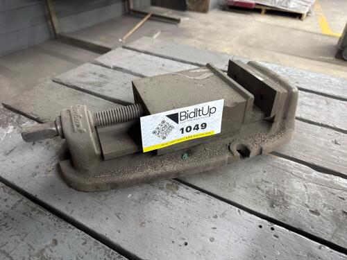 Bridgeport 6" Machine Vise