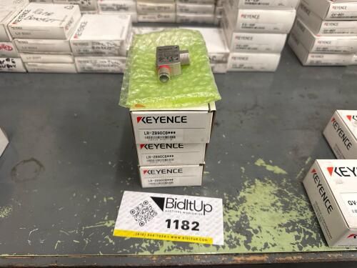 (3) Keyence LR‑ZB90CB Distance‑Based Laser Sensor, M18, 90 mm, Bipolar (NPN/PNP)