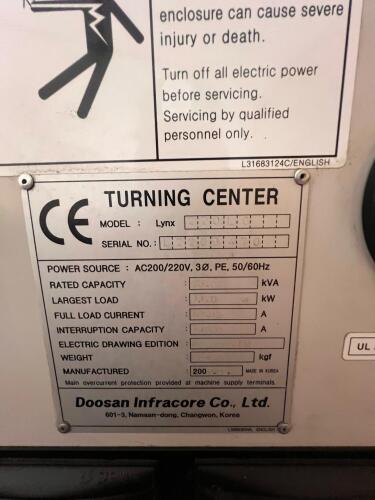 Doosan Lynx 220LC CNC Turning Center W/ Tailstock