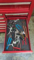 US General Rolling 28-Drawer Tool Box - 21