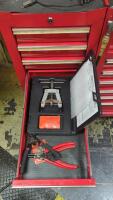 US General Rolling 28-Drawer Tool Box - 29