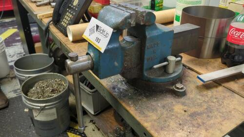 Morgan No. 40 4" Bench Vise