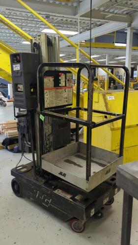 2000 JLG Model 15AMI Electric Man Lift