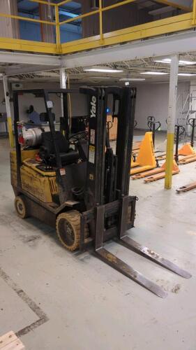 Yale GLC060TGNUAE084 5700 Lb. Capacity LP Fork Lift