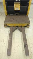 Yale OS030ECN24TE089 3000 Lb. Capacity 24V Electric Order Picker - 5
