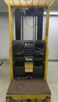 Yale OS030ECN24TE089 3000 Lb. Capacity 24V Electric Order Picker - 6