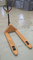 Global Industrial Pallet Jack
