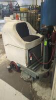 Pioneer Eclipse ET/75R26061 24V Electric Riding Floor Scrubber