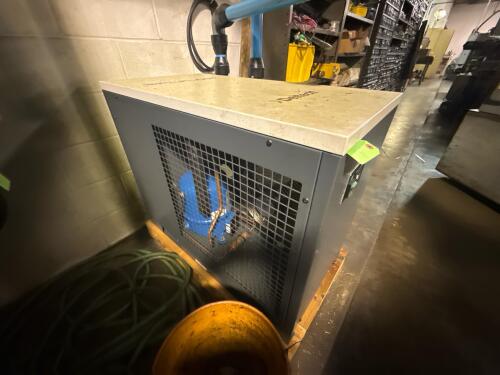 SPXFLOW Deltech HGE300 Air Dryer
