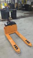 Global Industrial Model 988993 24V Electric Pallet Jack - 4