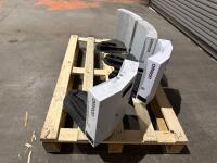 LOT OF 4 2020/21 OMRON 12477-000 LD SERIES AMR DOCKS USED - 2