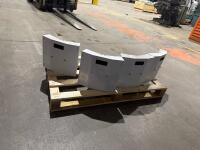 LOT OF 4 2020/21 OMRON 12477-000 LD SERIES AMR DOCKS USED - 3