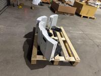LOT OF 4 2020/21 OMRON 12477-000 LD SERIES AMR DOCKS USED - 4