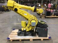 2018 FANUC M-900IB/360 6-AXIS INDUSTRIAL ROBOT WITH R-30IB CONTROLLER AND TEACH PENDANT S/N F229212