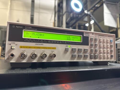 Agilent 4338B: Milliohmeter