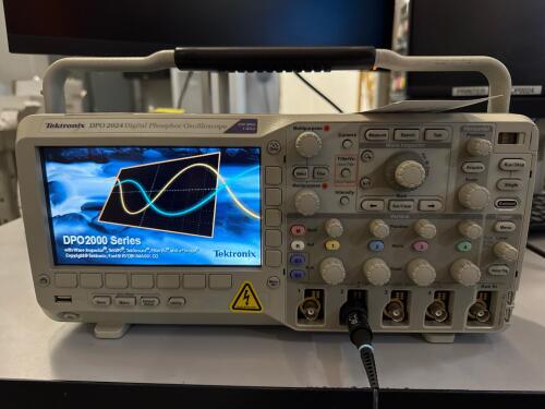 TEKTRONIX DPO 2024 DIGITAL PHOSPHOR OSCILLOSCOPE DPO2024