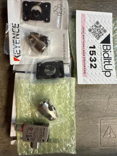 KEYENCE Self-contained CMOS Laser Sensor LR-Z series & BRACKETS