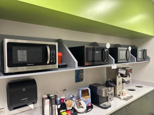 (4) microwaves