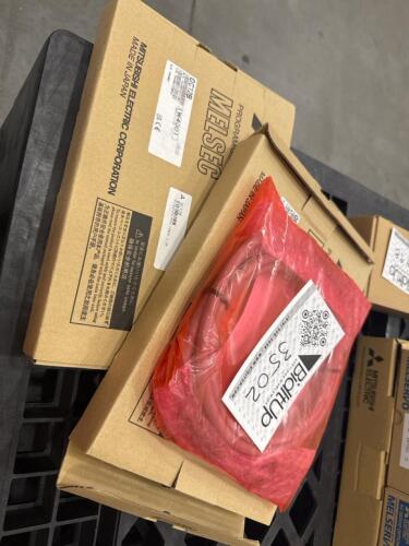 (2) Mitsubishi expansion cables
